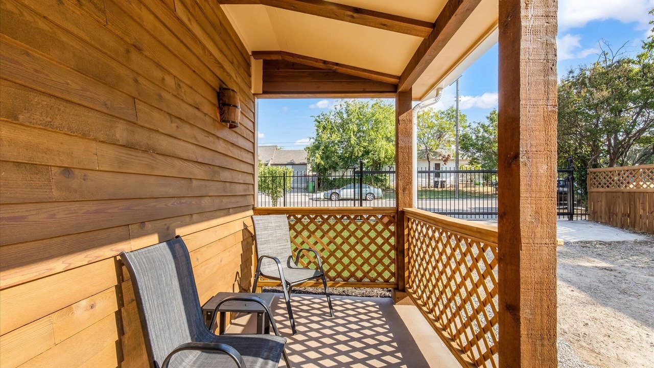 Photo of Patio Balcony in Fort Worth