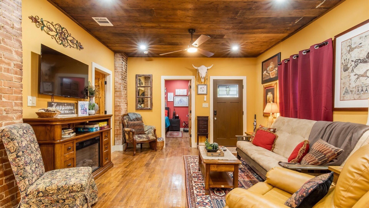 Photo of Livingroom in Fort Worth