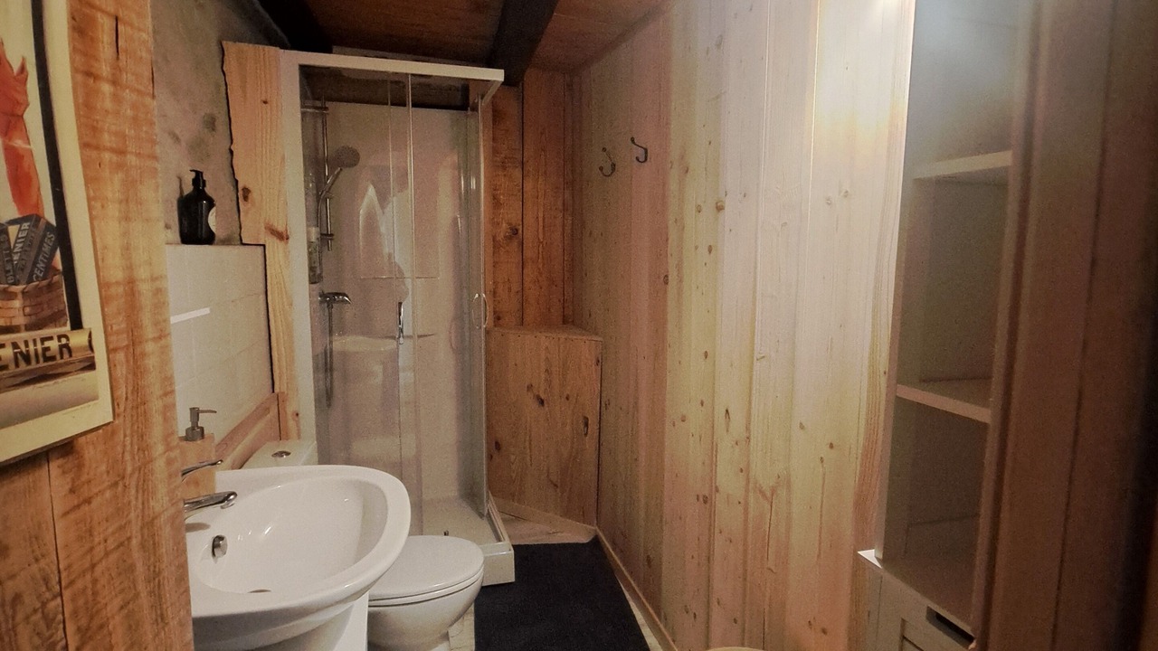 Photo of Bathroom in Les Bottieres
