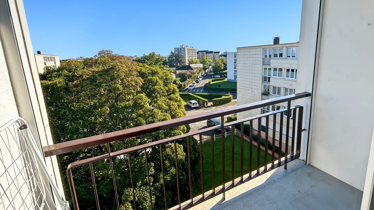 Photo of Outdoor in Tours