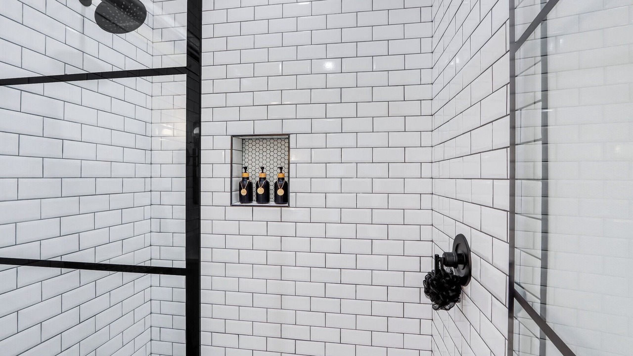 Photo of Bathroom in Canyon Lake