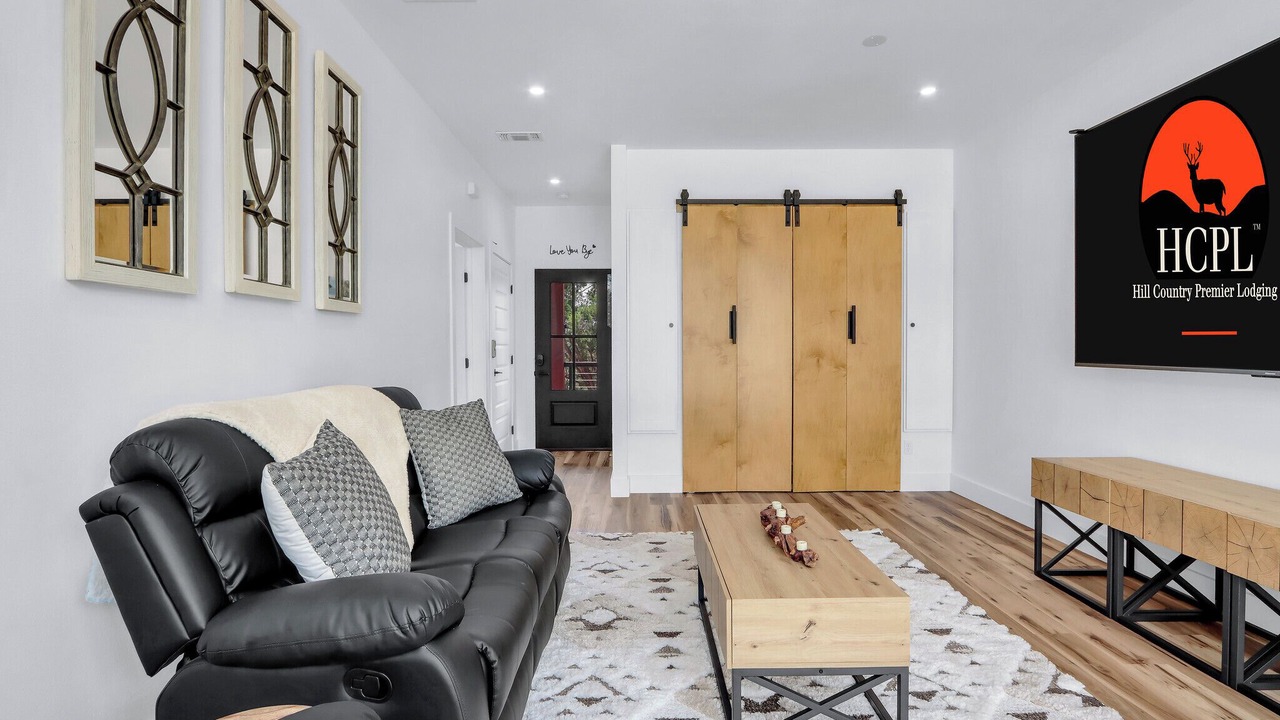 Photo of Bedroom in Canyon Lake