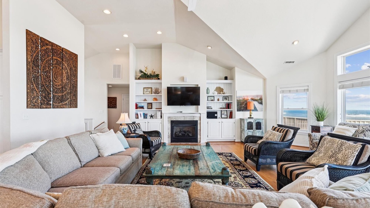 Photo of Livingroom in Southern Shores