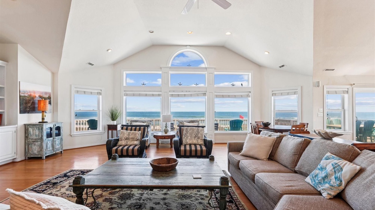 Photo of Livingroom in Southern Shores