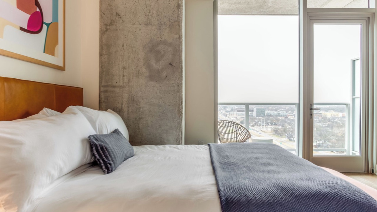 Photo of Bedroom in Rainey Street Historic District