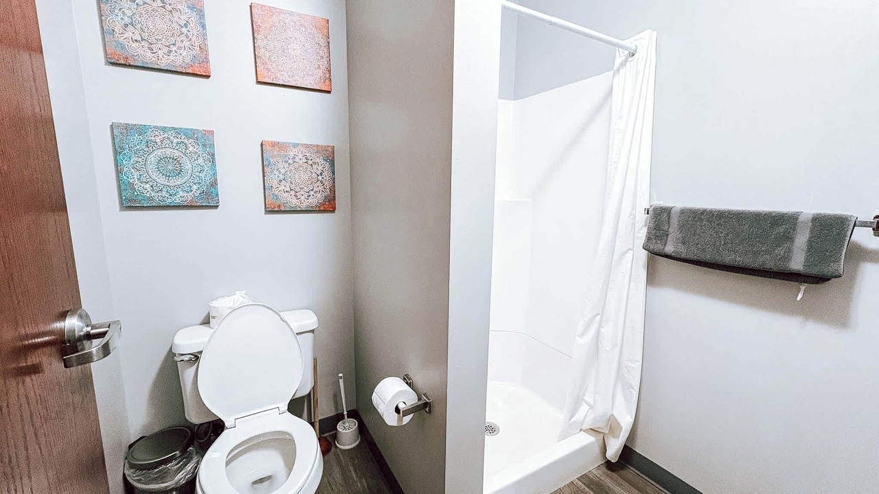 Photo of Bathroom in Downtown Pittsburgh