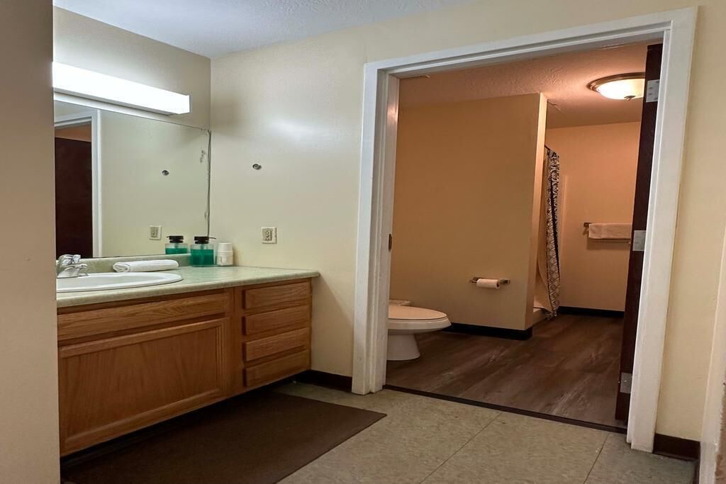 Photo of Bathroom in Downtown Pittsburgh