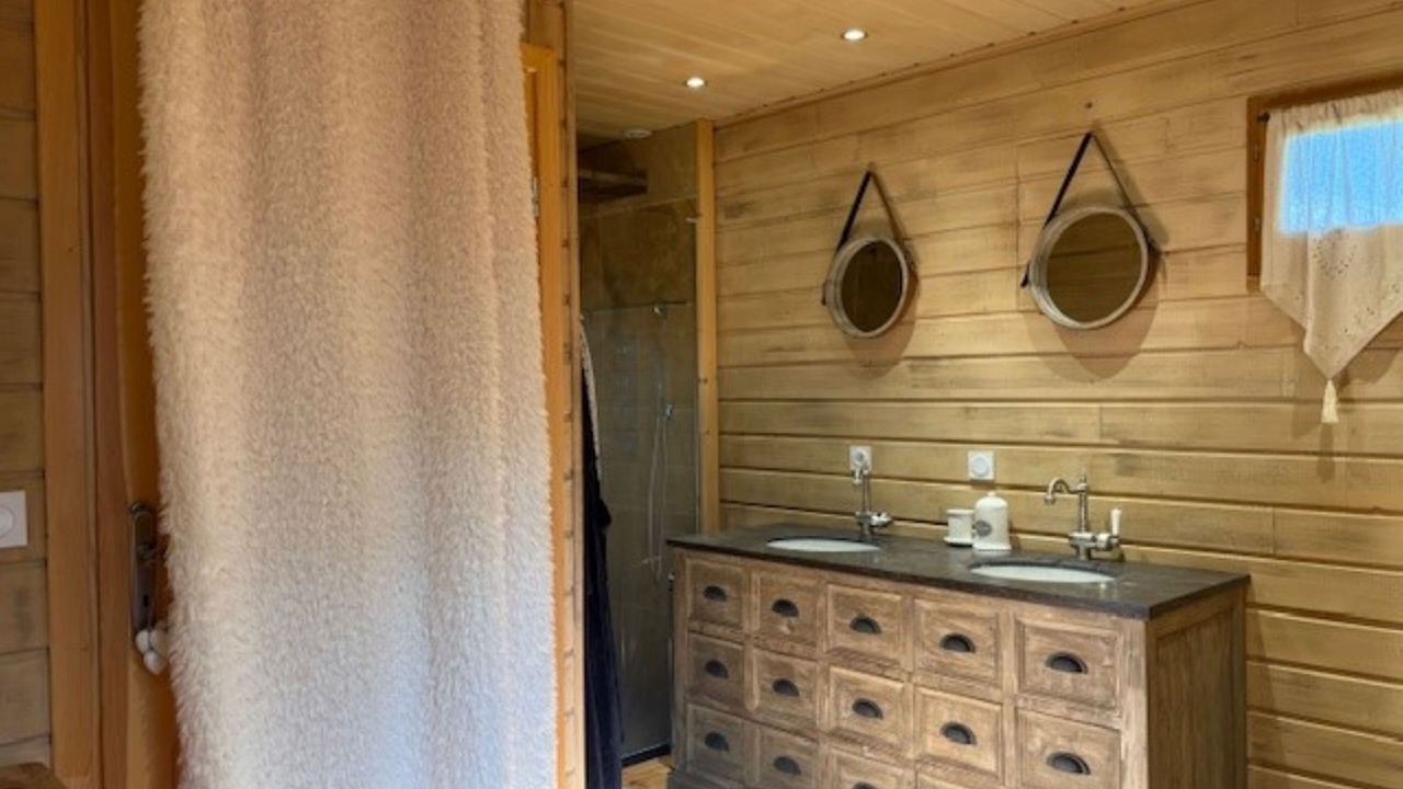Photo of Bathroom in La Joue du Loup