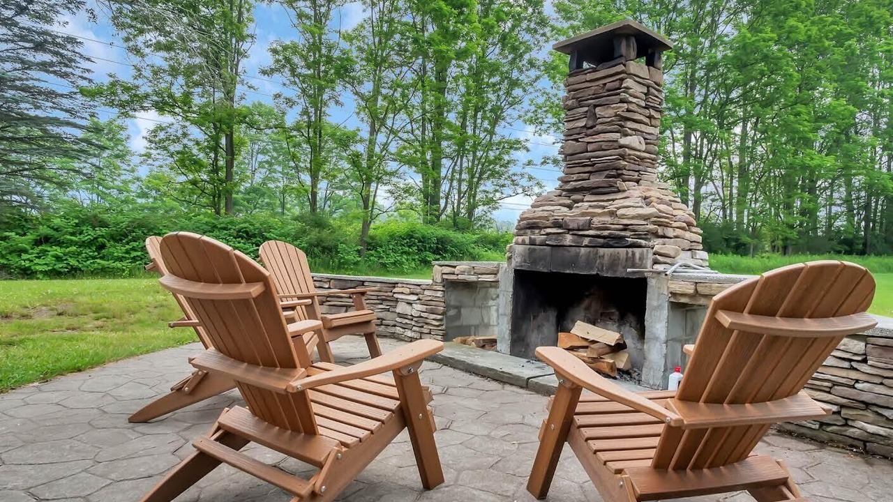 Photo of Outdoor in Milford