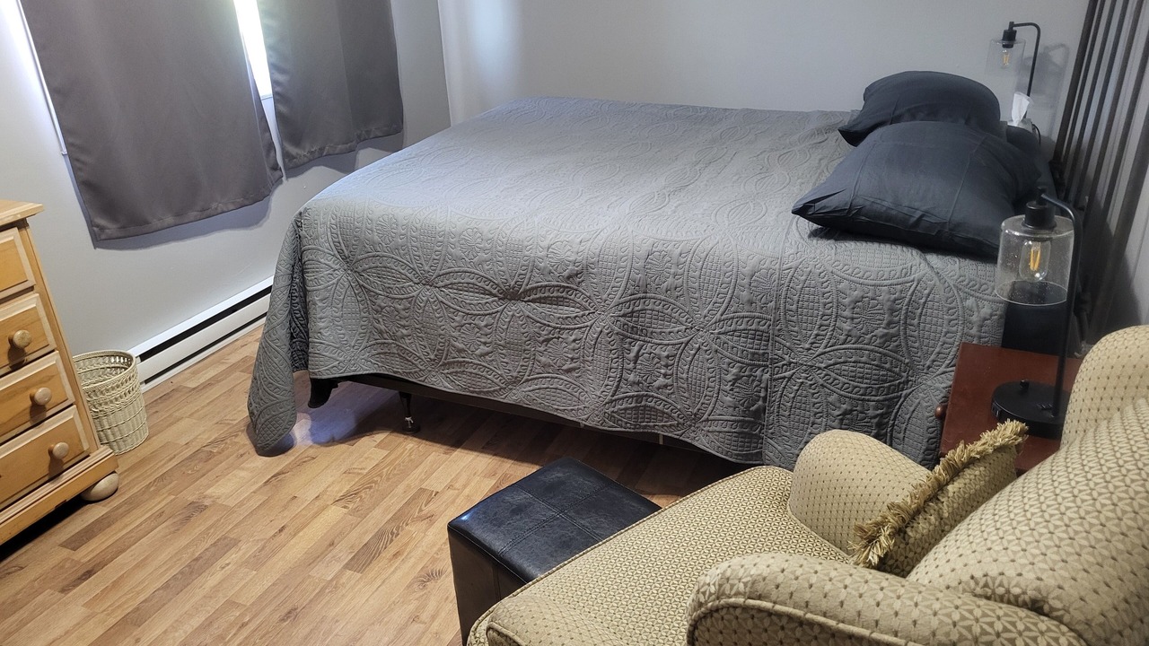 Photo of Bedroom in Kincardine