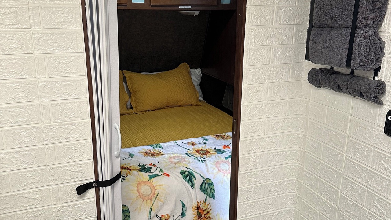 Photo of Bedroom in Aztec