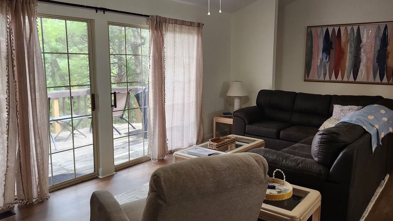 Photo of Livingroom in Lost Bridge Village
