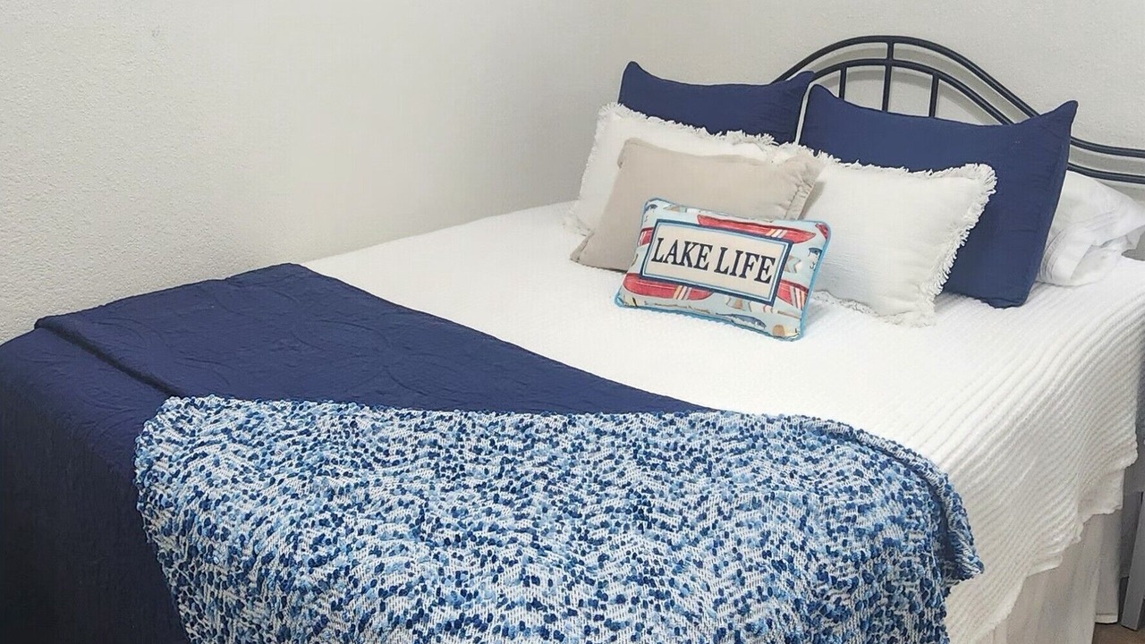 Photo of Bedroom in Lost Bridge Village