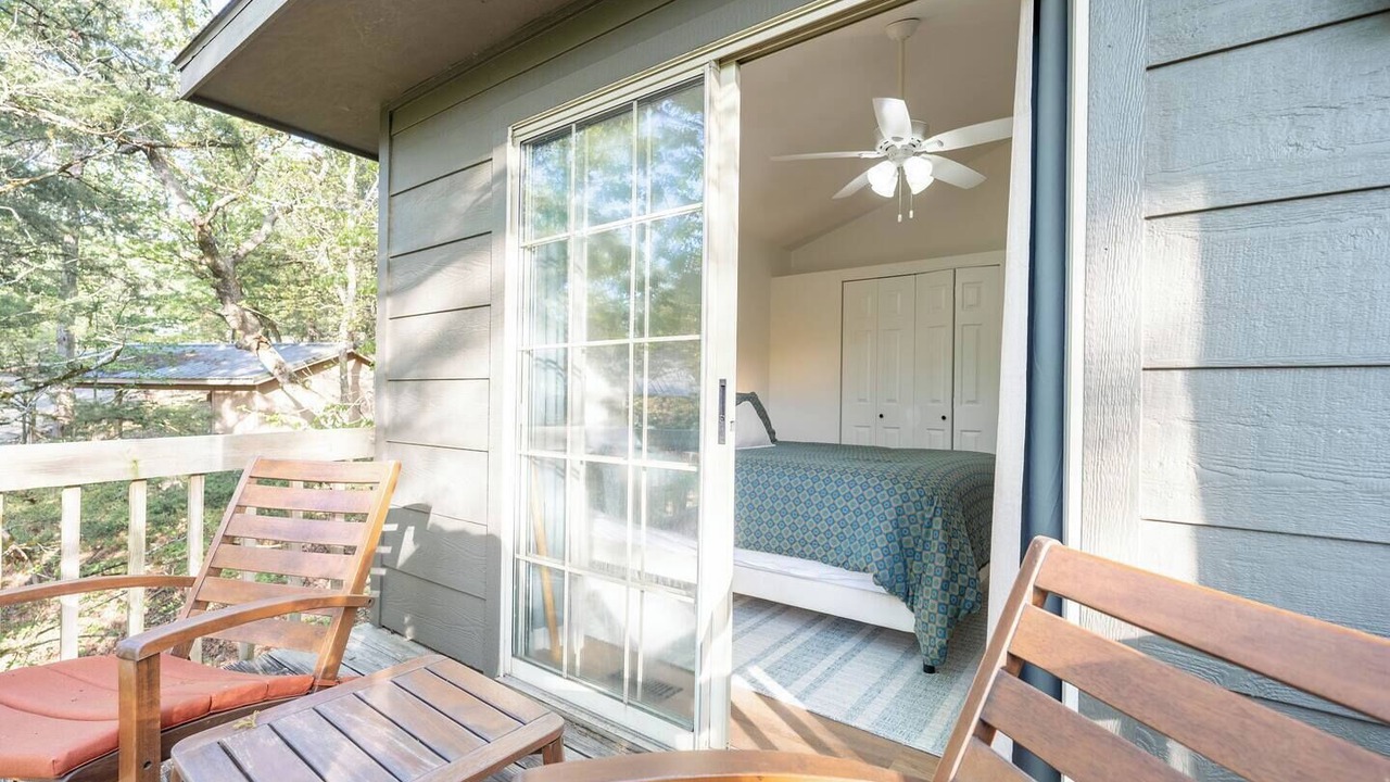 Photo of Patio Balcony in Lost Bridge Village