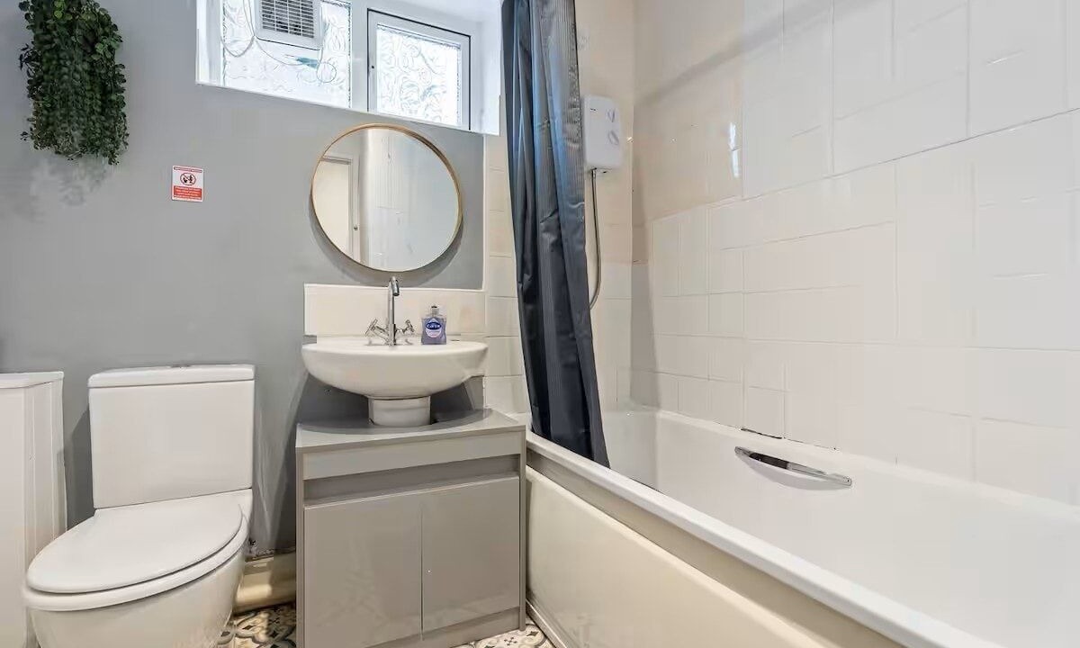 Photo of Bathroom in Newton St Loe