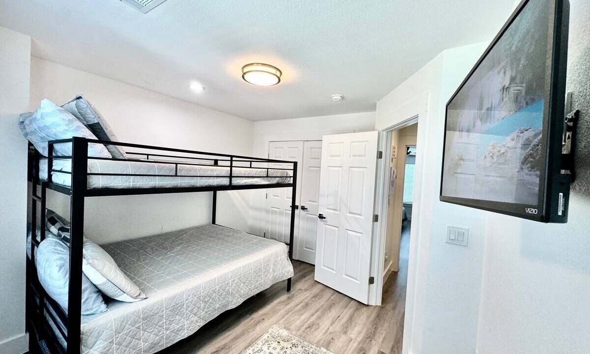 Photo of Bedroom in Cross Mountain