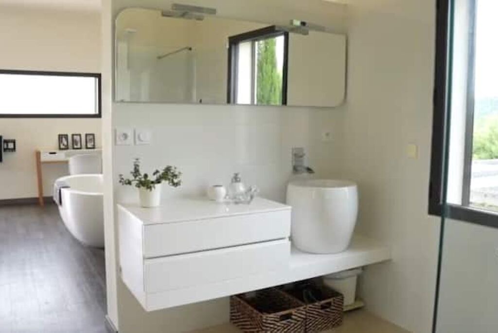 Photo of Bathroom in Barjac