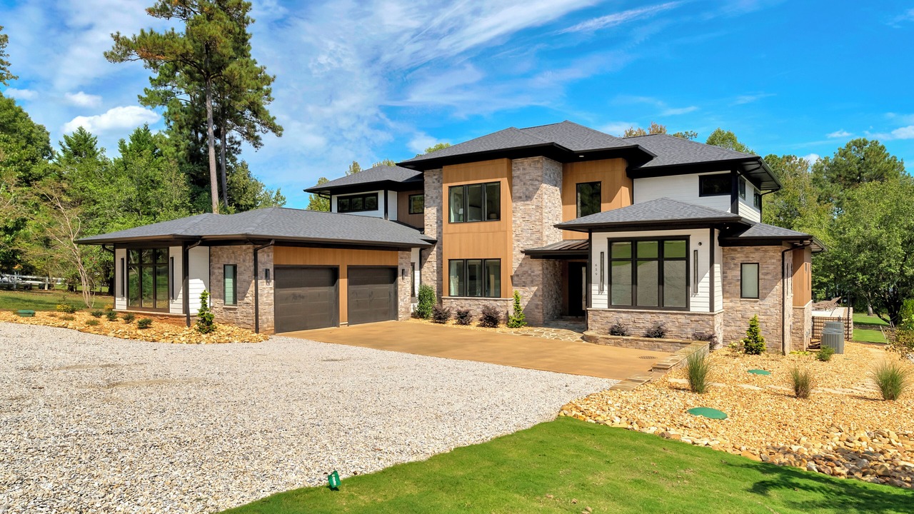 Photo of Outdoor in Bracey
