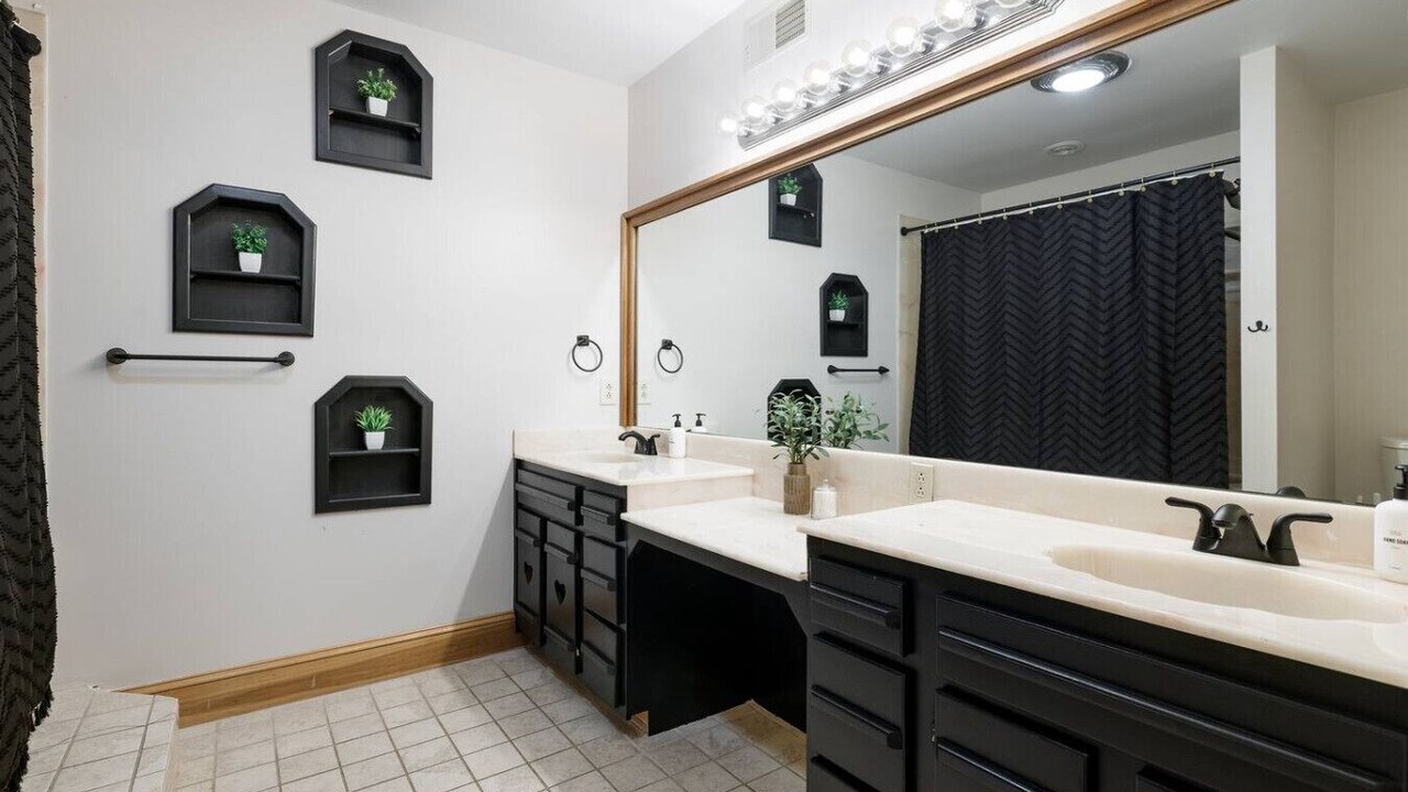 Photo of Bathroom in Pleasant View