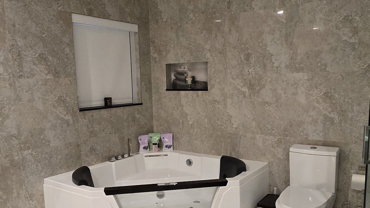 Photo of Bathroom in North Miami Beach