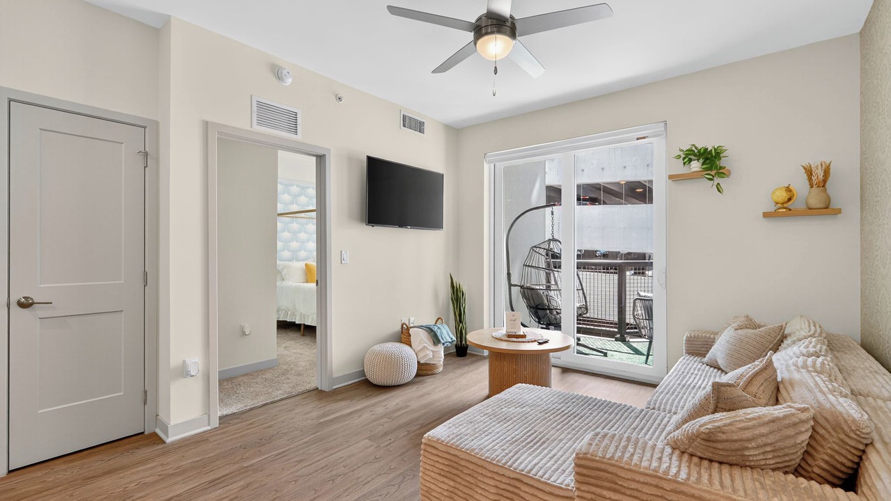 Photo of Livingroom in Downtown Jacksonville