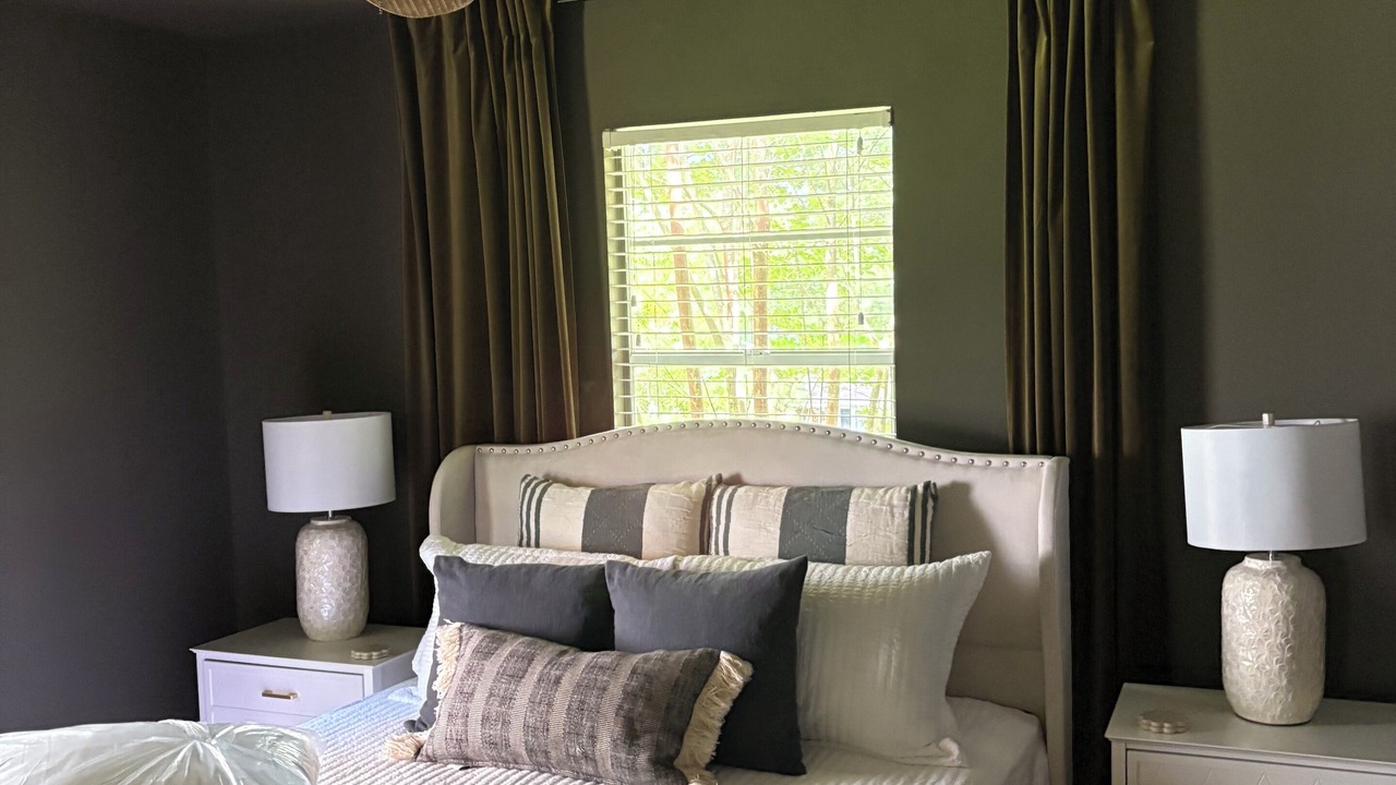 Photo of Bedroom in Crestline Heights