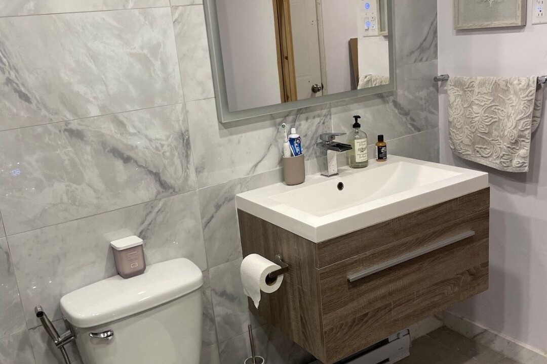 Photo of Bathroom in Laval