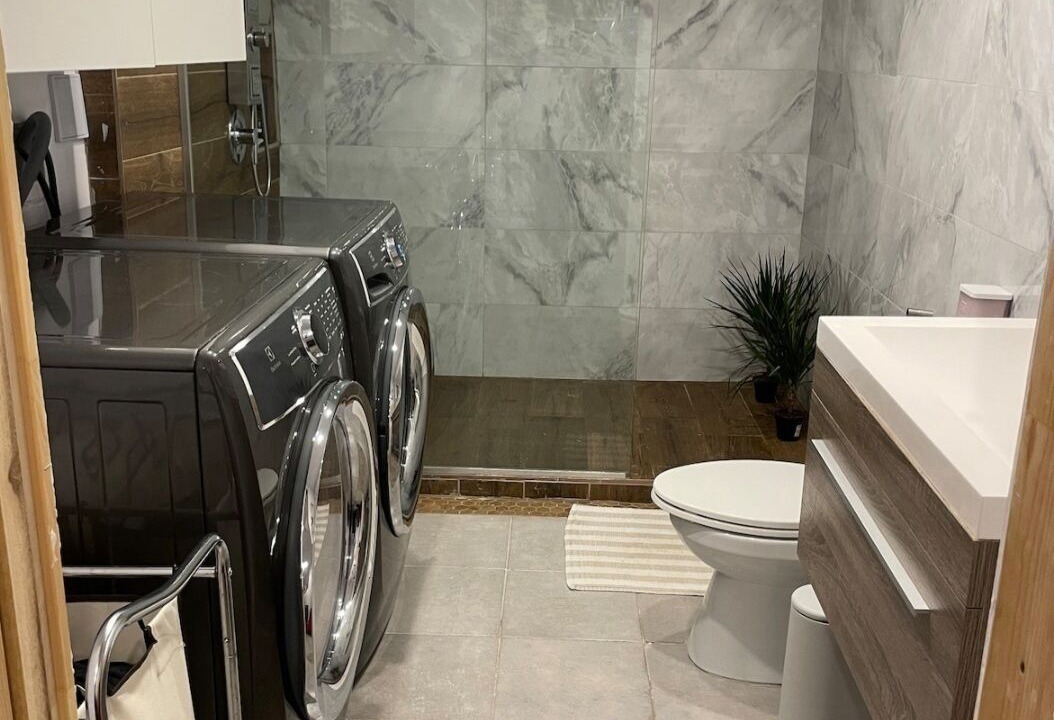 Photo of Bathroom in Laval
