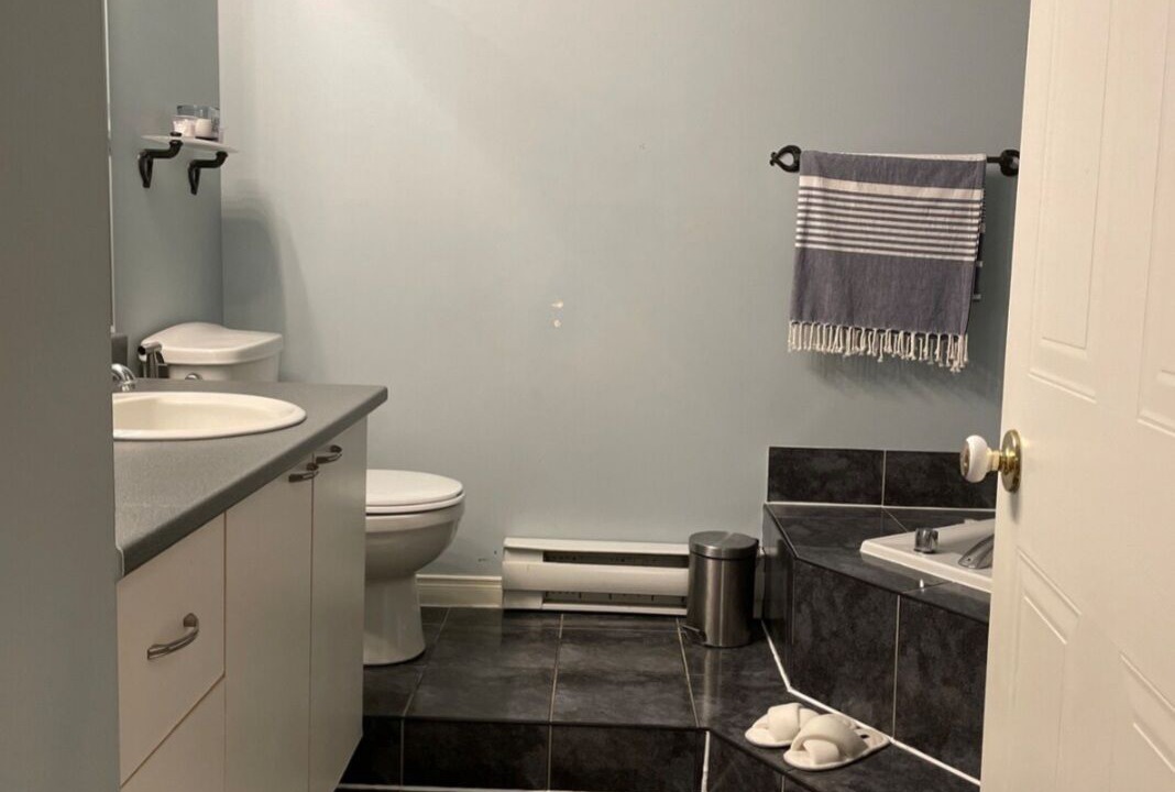 Photo of Bathroom in Laval
