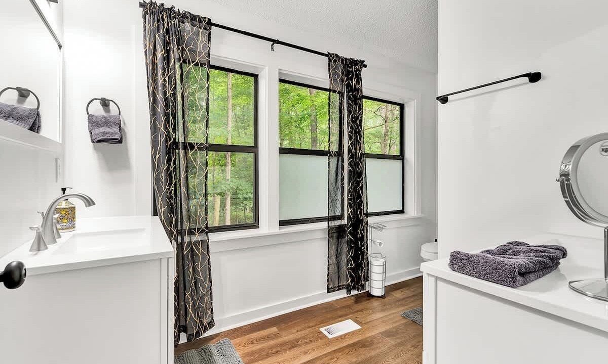 Photo of Bathroom in Sewanee