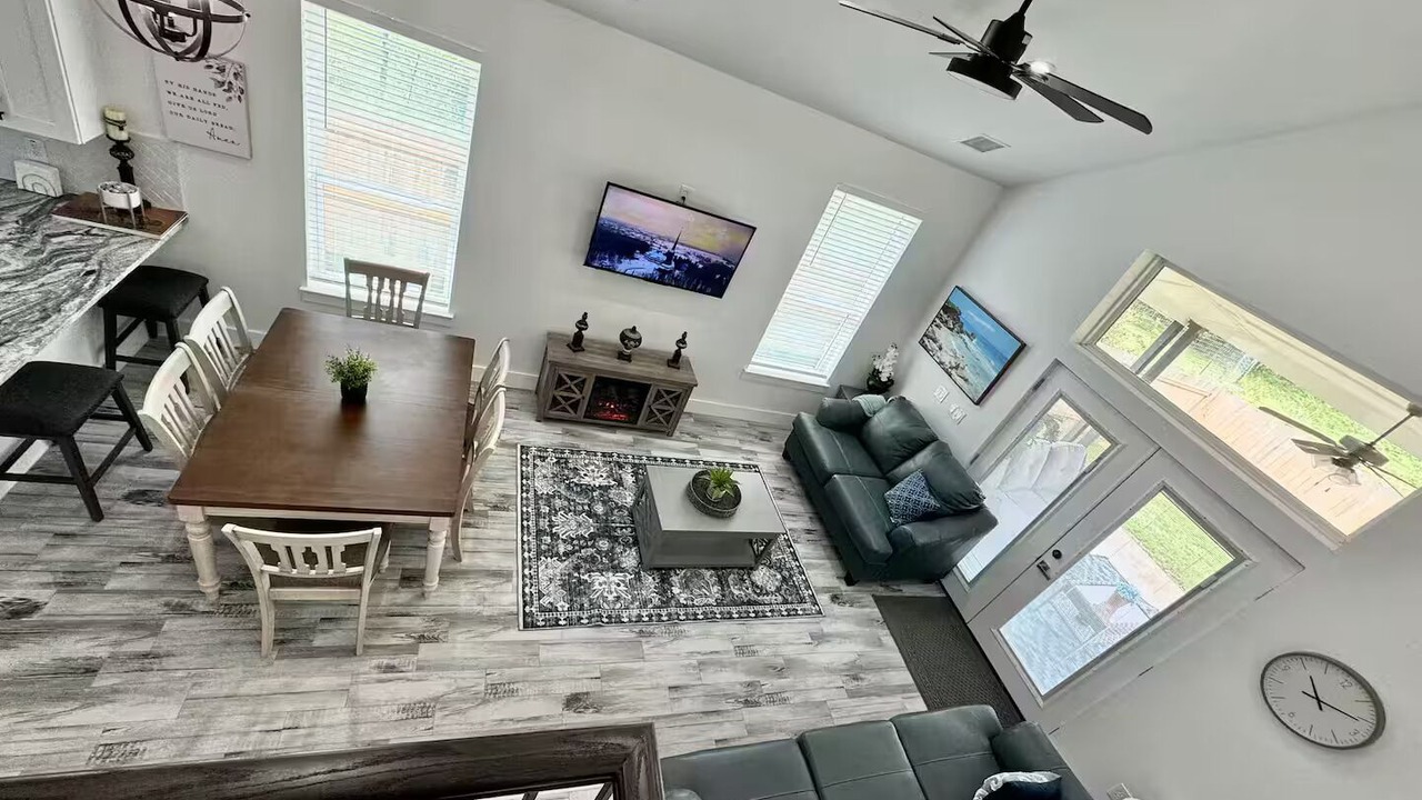 Photo of Livingroom in Cross Mountain
