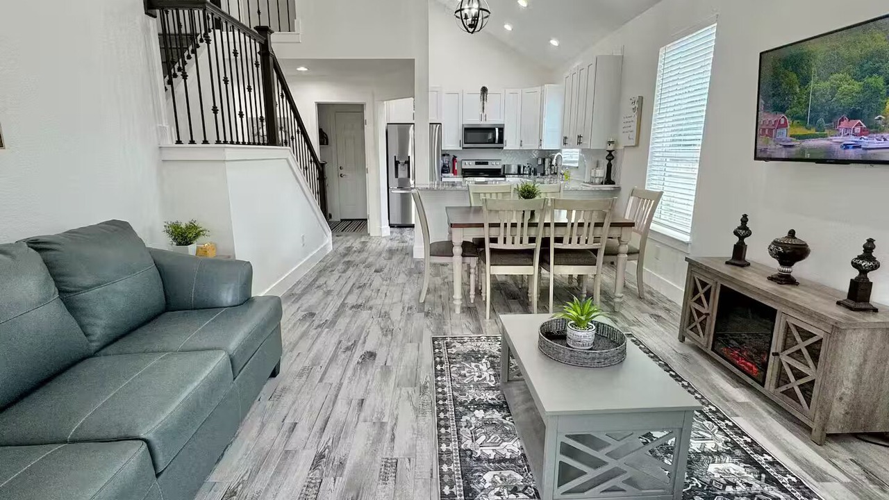 Photo of Livingroom in Cross Mountain