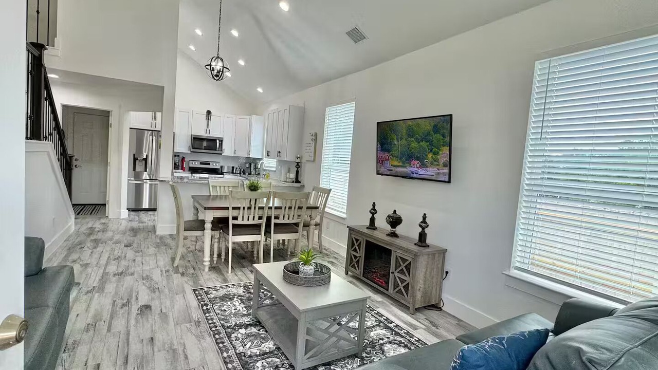 Photo of Livingroom in Cross Mountain