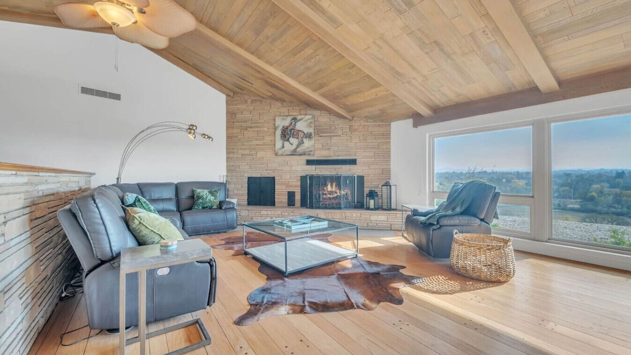 Photo of Livingroom in Granite Bay