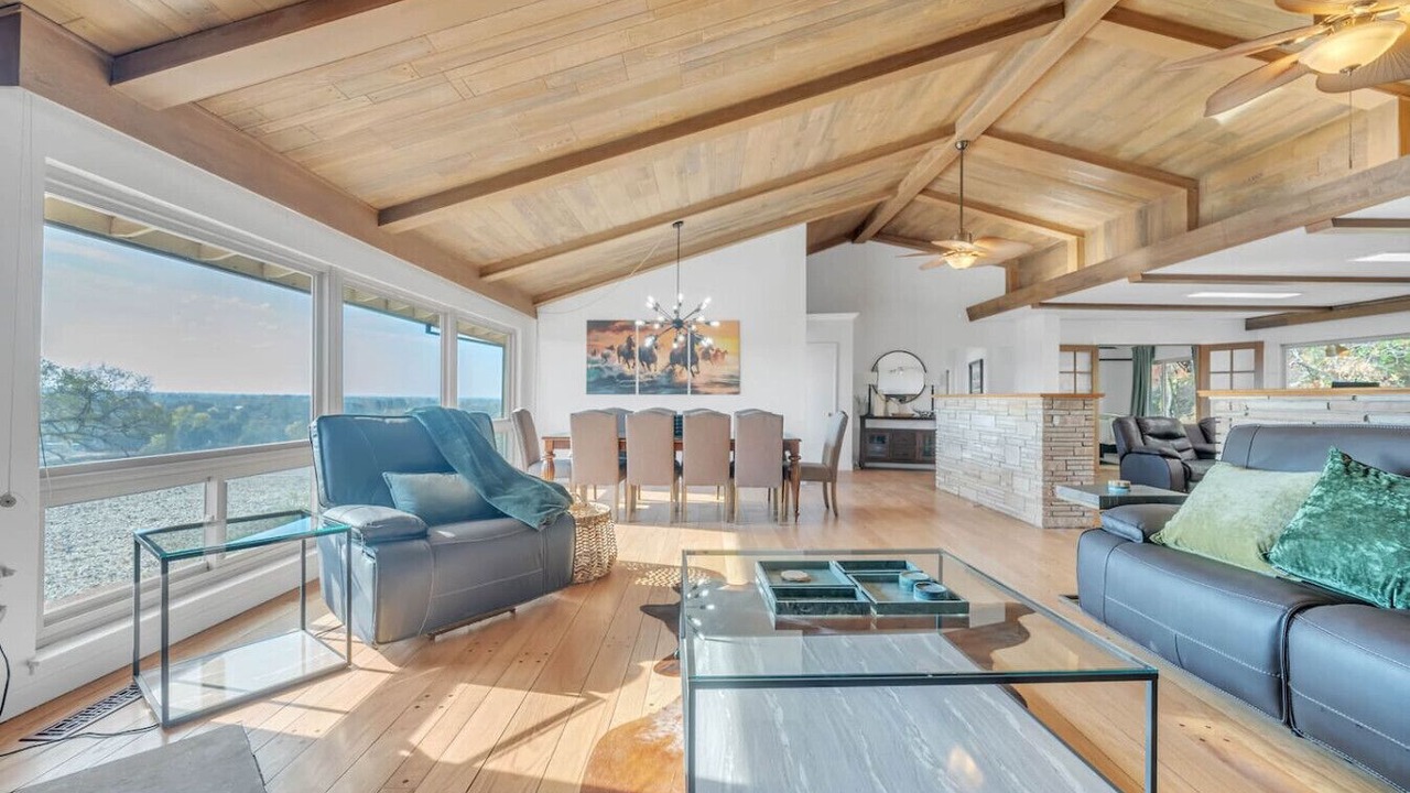 Photo of Livingroom in Granite Bay