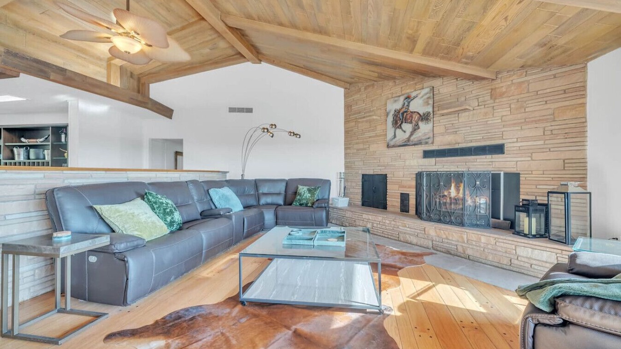 Photo of Livingroom in Granite Bay