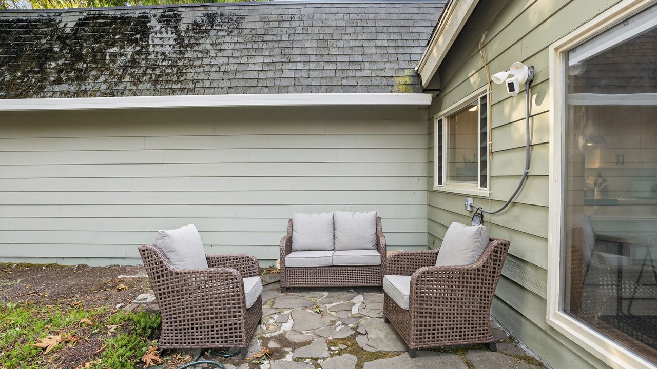 Photo of Patio Balcony in West Haven-Sylvan
