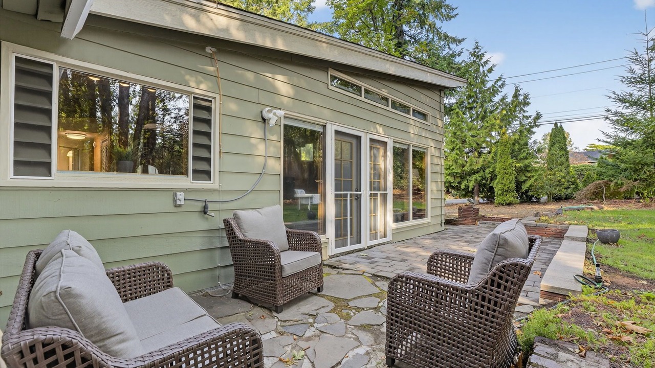 Photo of Patio Balcony in West Haven-Sylvan
