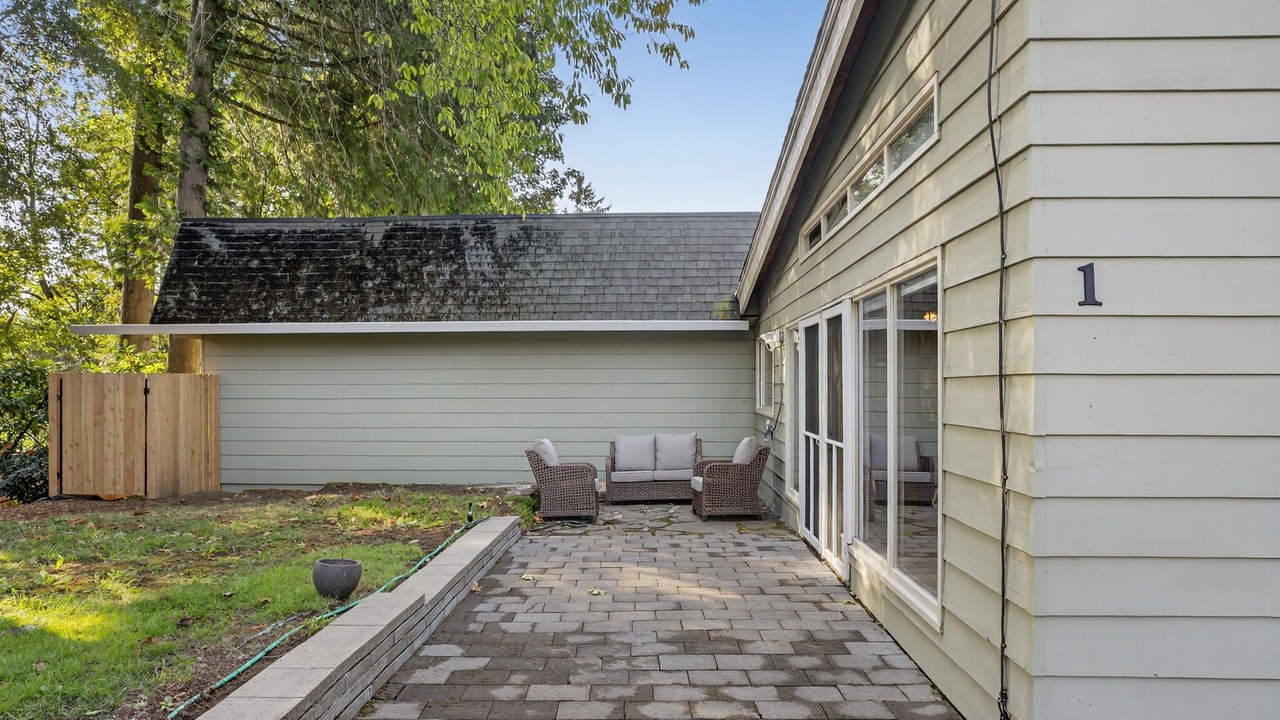 Photo of Patio Balcony in West Haven-Sylvan