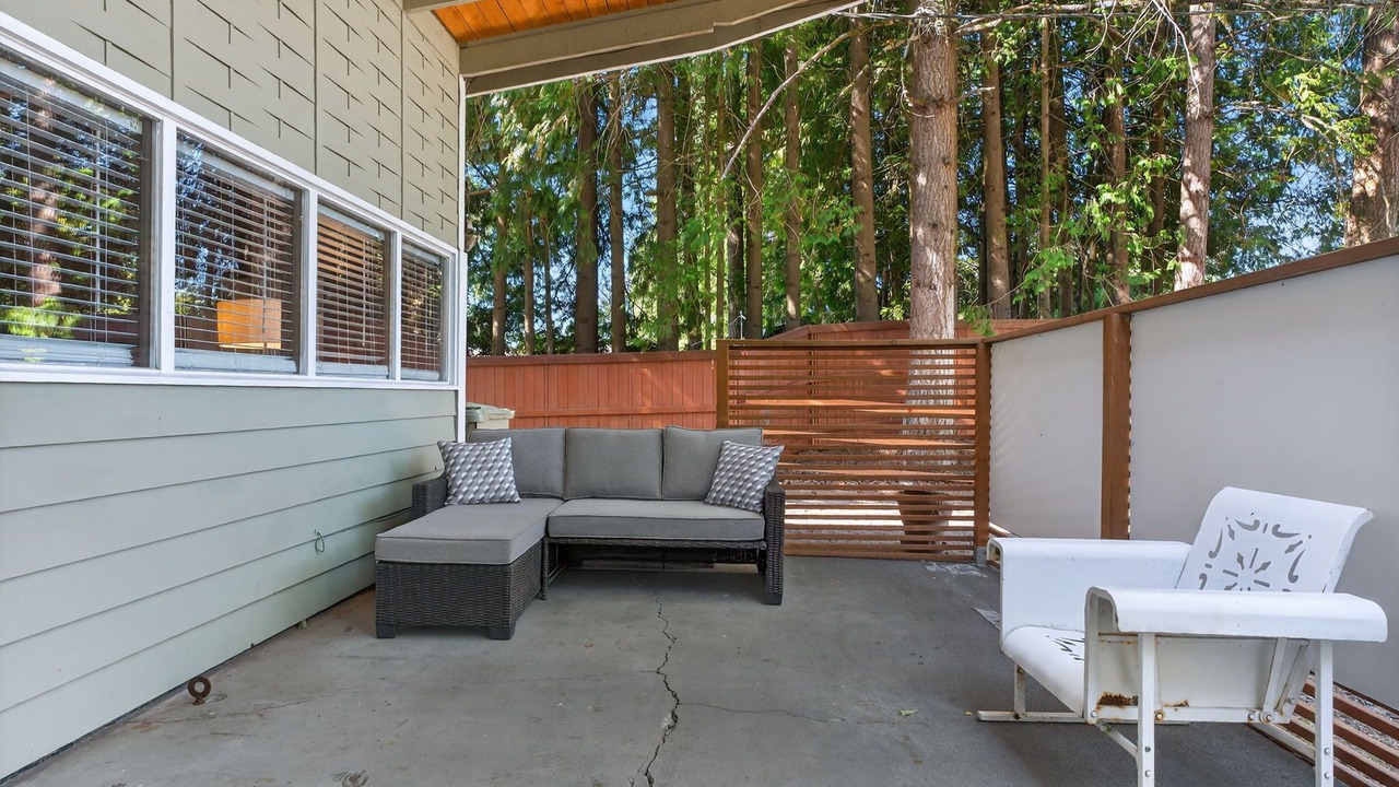 Photo of Patio Balcony in West Haven-Sylvan