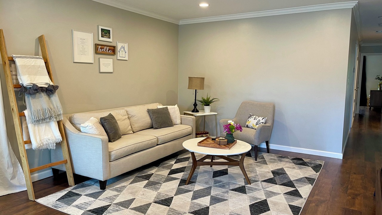 Photo of Livingroom in Arden-Arcade