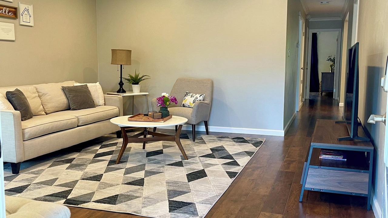 Photo of Livingroom in Arden-Arcade