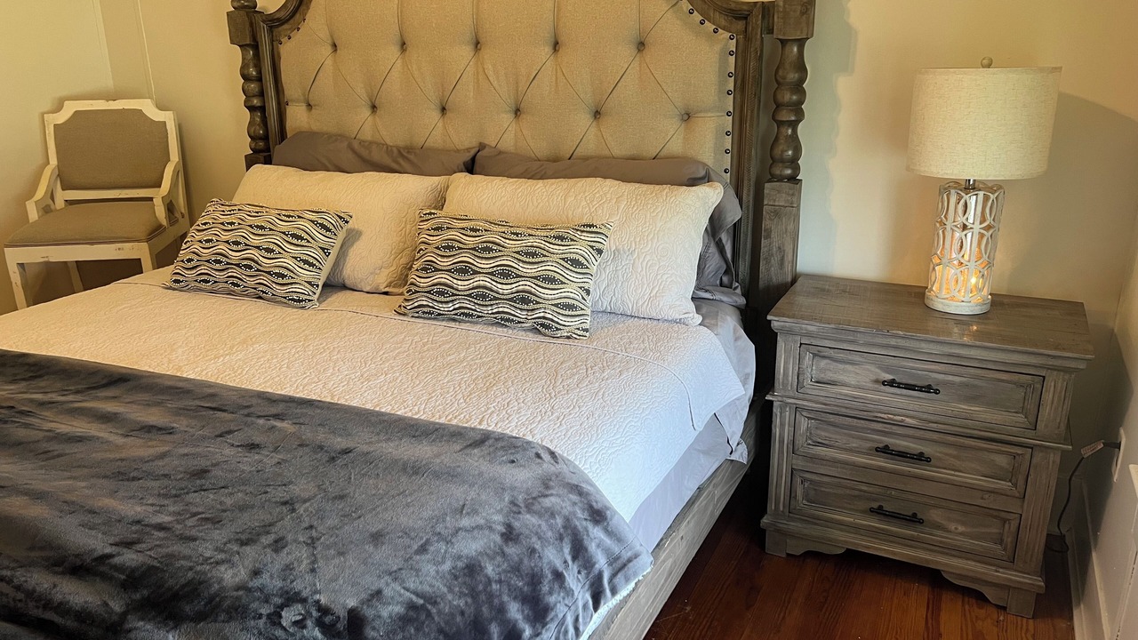 Photo of Bedroom in Fairbanks
