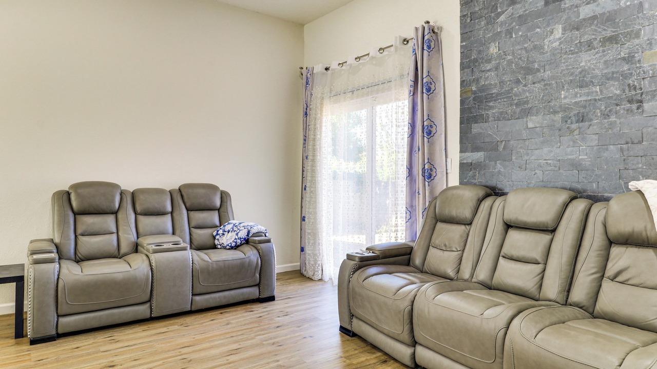 Photo of Livingroom in Northeast Heights