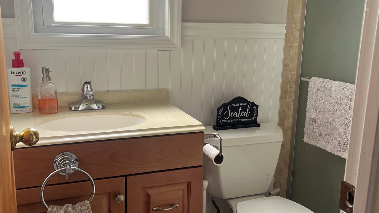 Photo of Bathroom in West Hempstead