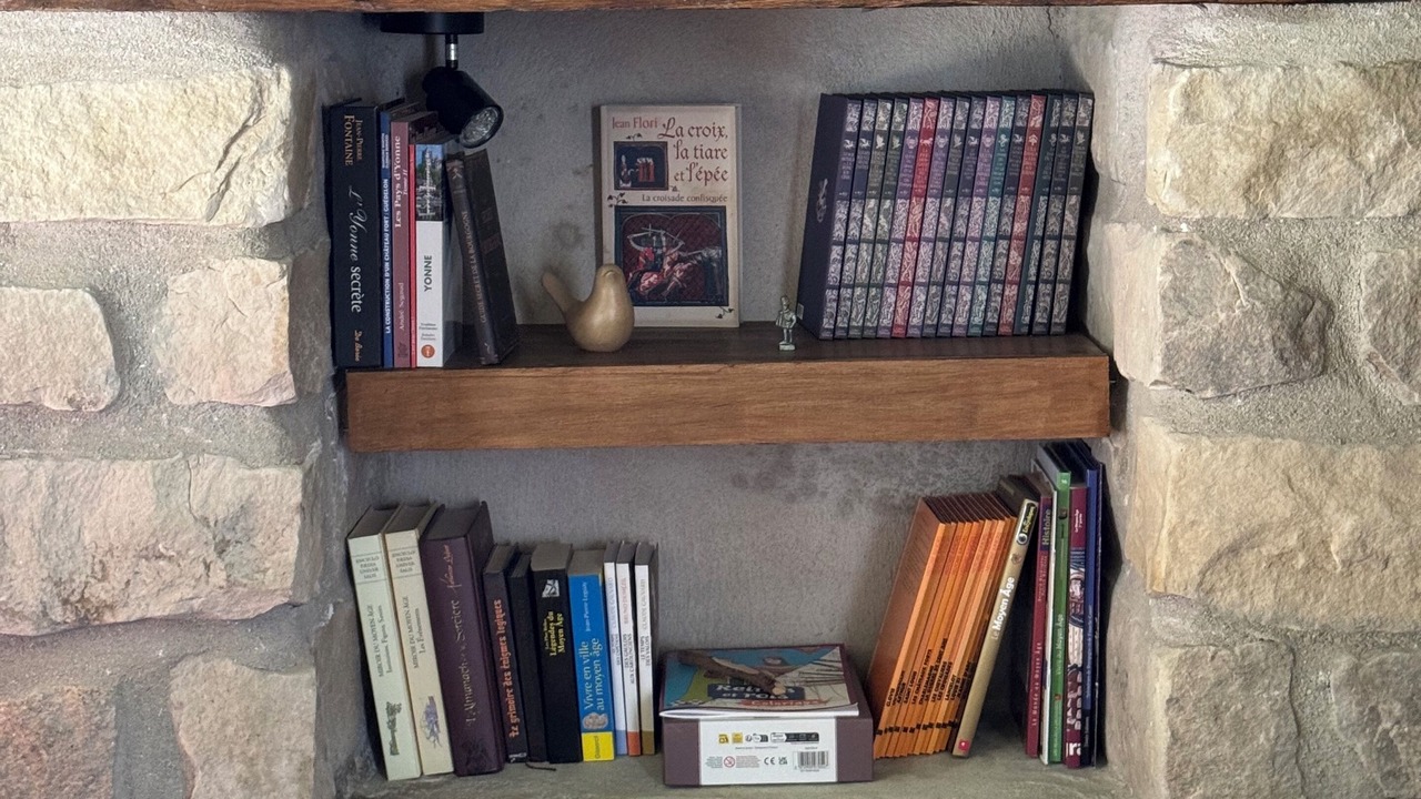 Photo of Others in Sens