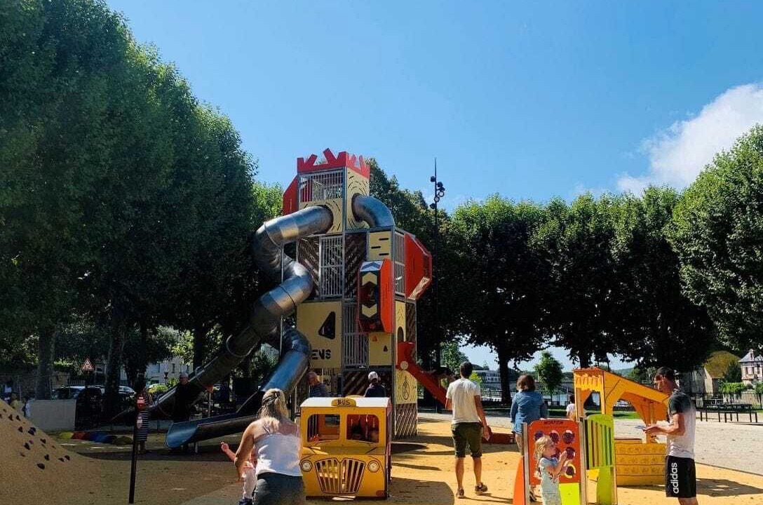 Photo of Others in Sens