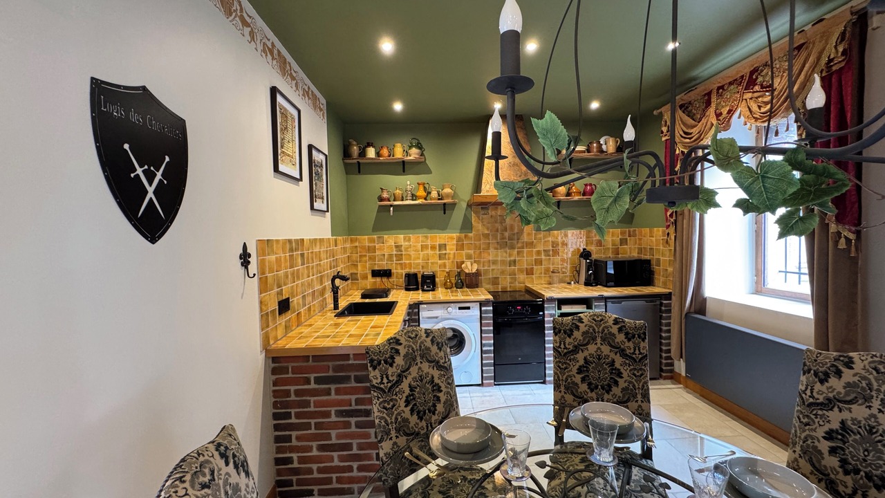 Photo of Others in Sens