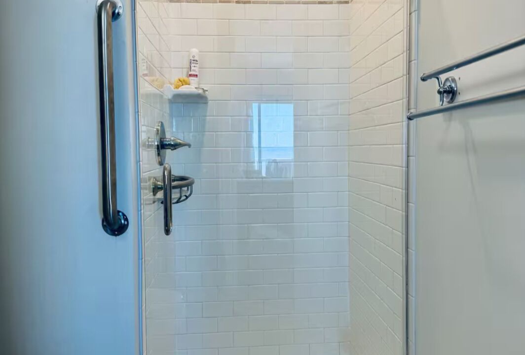 Photo of Bathroom in Point Lookout