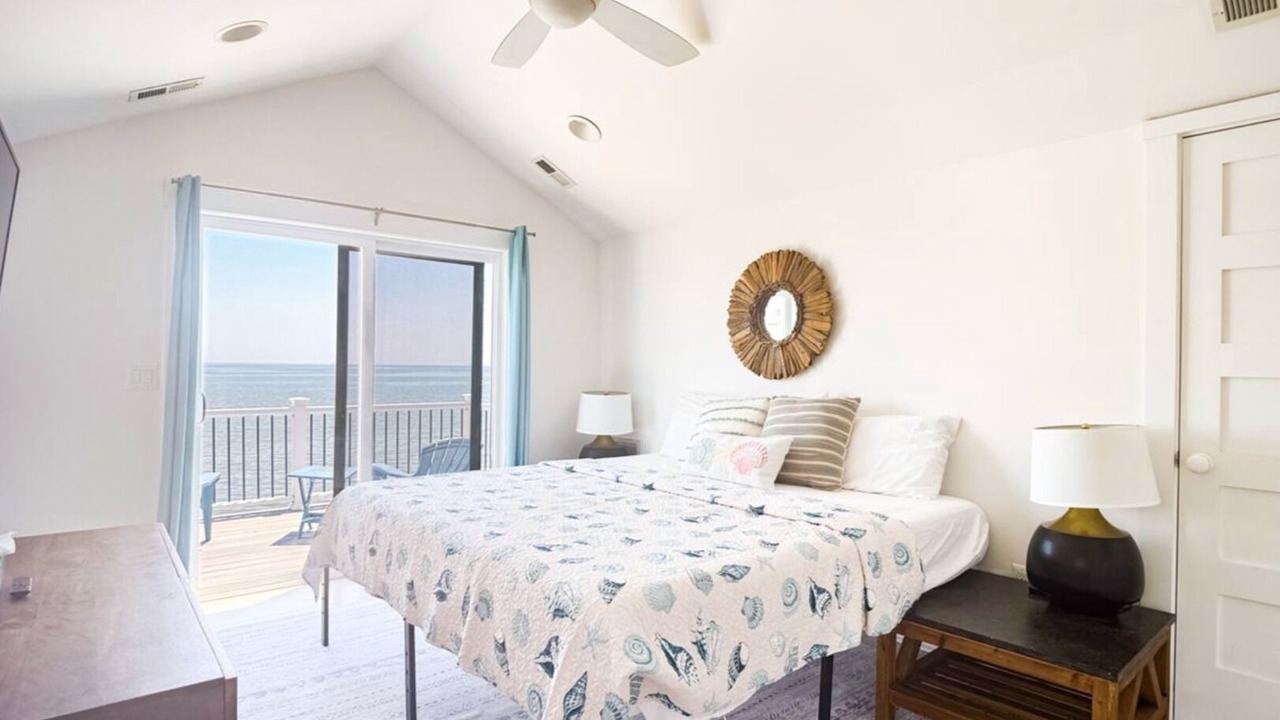 Photo of Bedroom in Point Lookout